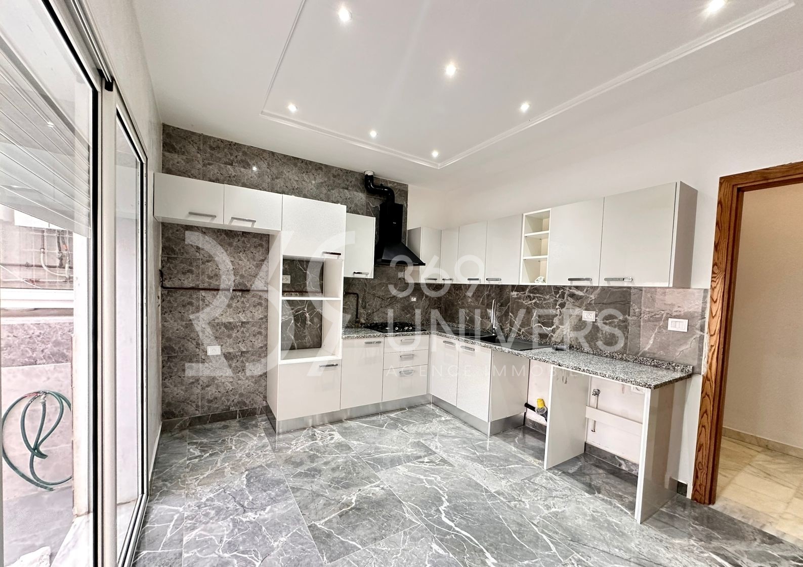 La Marsa&nbsp;Marsa Safsaf&nbsp;Location&nbsp;Appart. 3 pi�ces&nbsp;Appart s3 avec terrasse a la marsa ref ra034