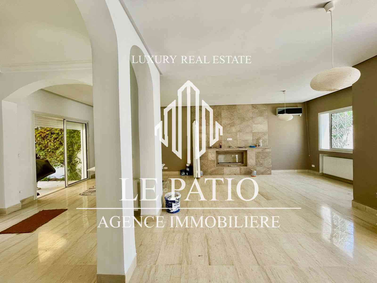 La Marsa&nbsp;Marsa Ennassim&nbsp;Location&nbsp;Maisons&nbsp;Villa a la marsa avec jardin et piscine