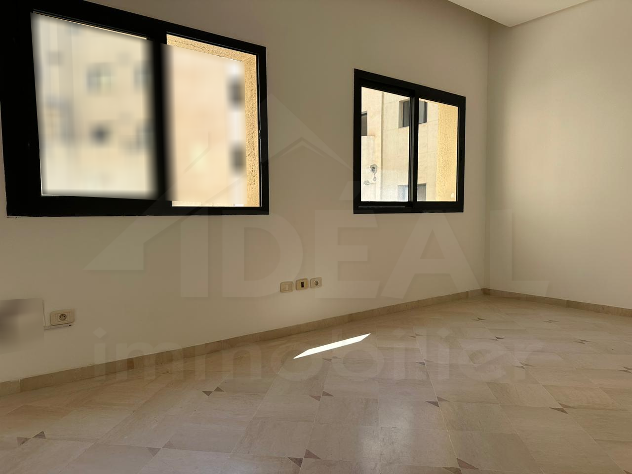 Bureaux & Commerces Bureau