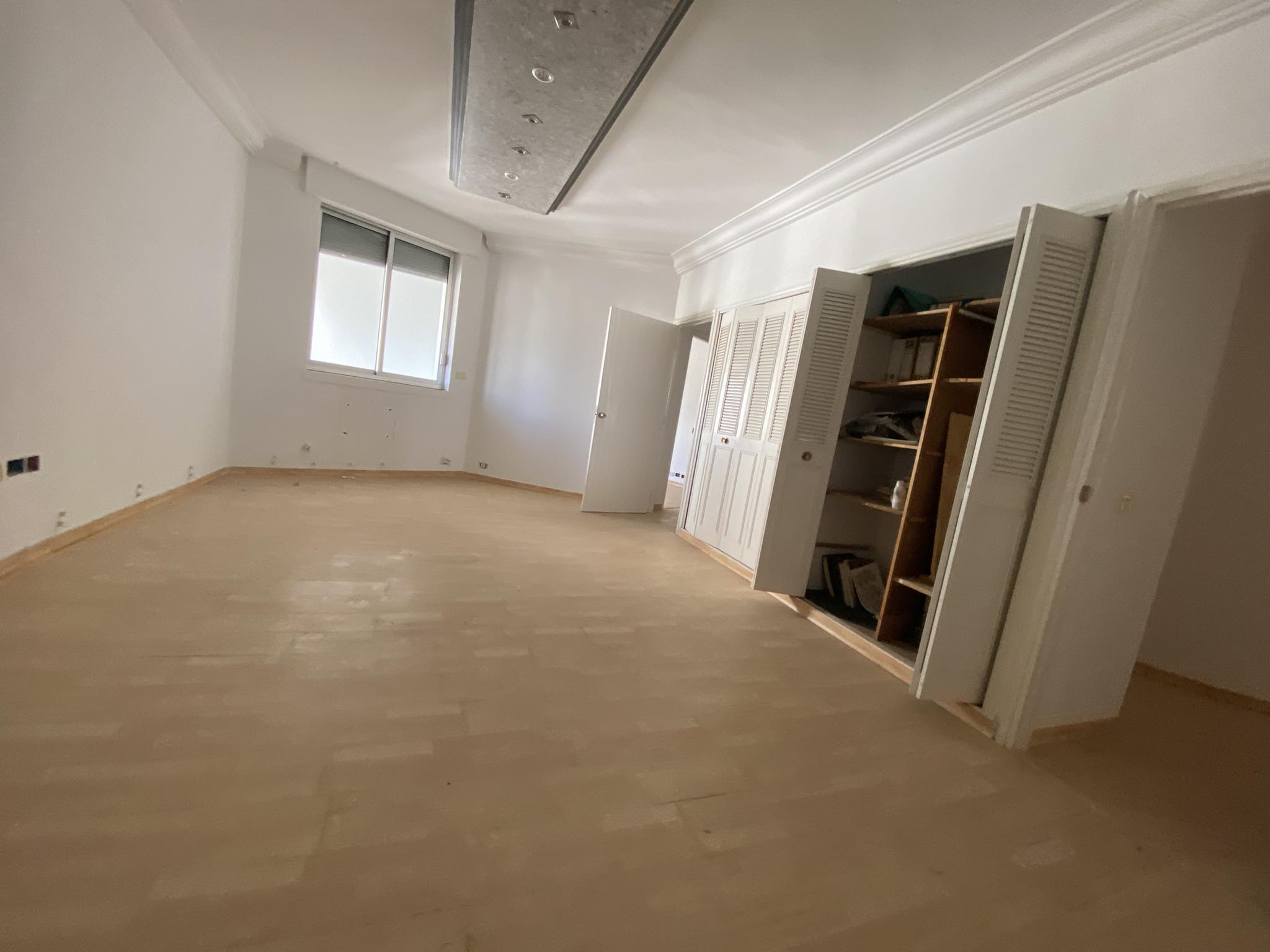 Bureaux & Commerces Bureau