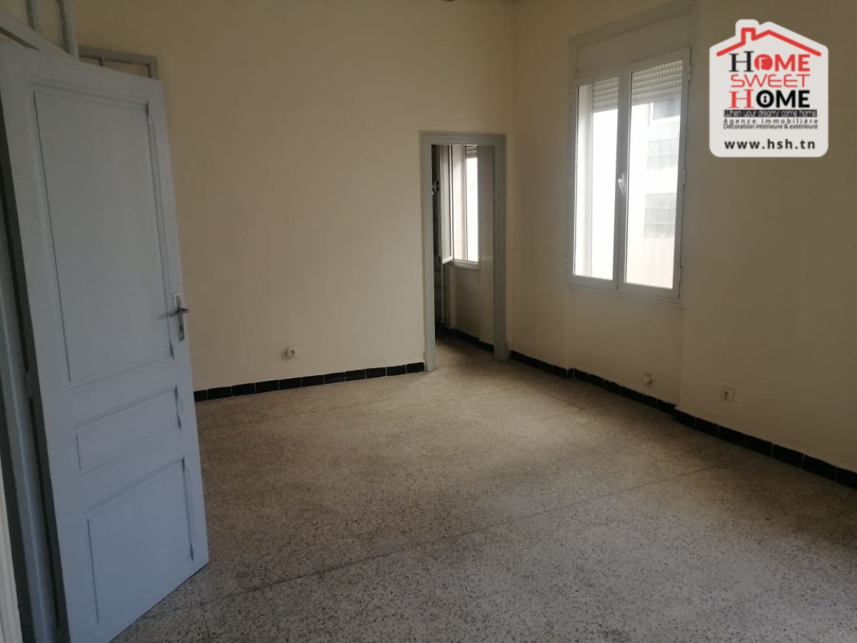 Bab Bhar&nbsp;Bab Bhar&nbsp;Bureaux & Commerces&nbsp;Bureau&nbsp;Bureau h3 roya au centre ville tunis