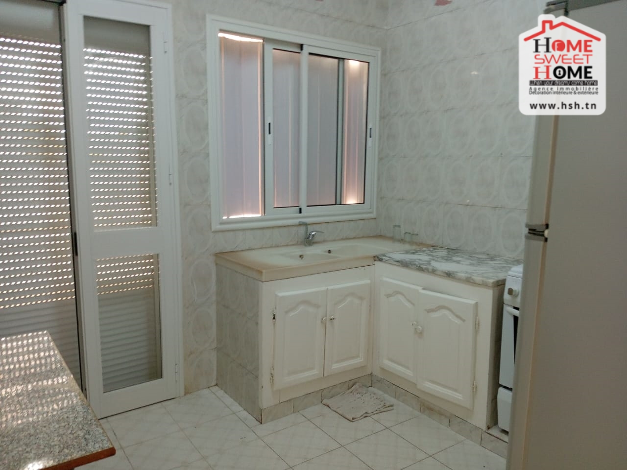 El Kram&nbsp;Le Kram Est&nbsp;Location&nbsp;Appart. 2 pi�ces&nbsp;Etage de villa s1 raisa meubl� au kram est
