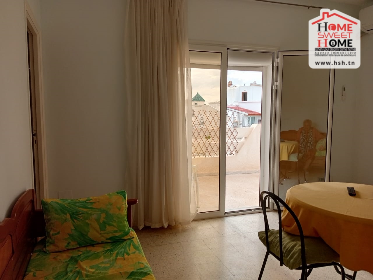 El Kram&nbsp;Le Kram Est&nbsp;Location&nbsp;Appart. 2 pi�ces&nbsp;Etage de villa s1 raisa meubl� au kram est