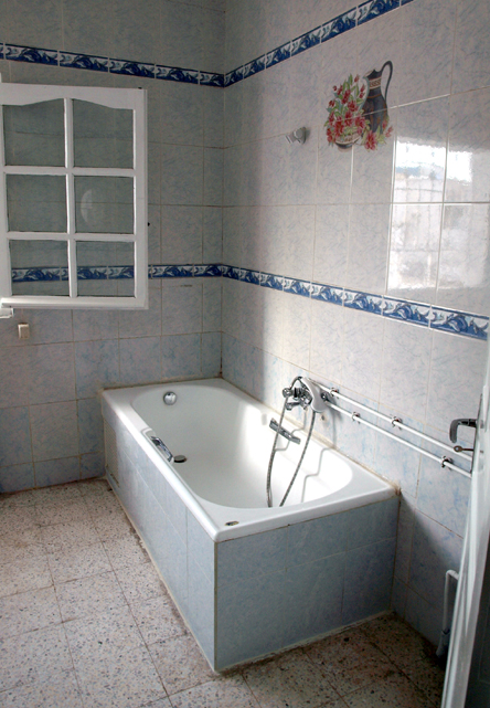 Rades Rades Location Appart. 4 pices 1er tage du villa