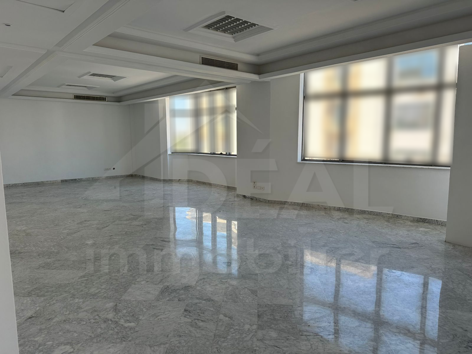 La Marsa&nbsp;Berge Du Lac&nbsp;Bureaux & Commerces&nbsp;Bureau&nbsp;Av bureau au lac1