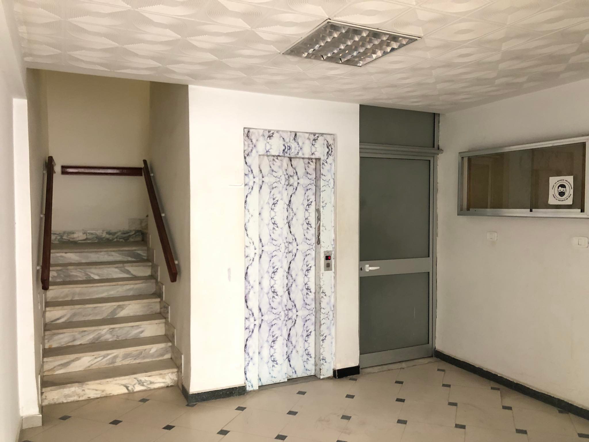 El Menzah Tunis Belvedere Location Autre Immeuble 1800 m 60 pices tunis belvdre