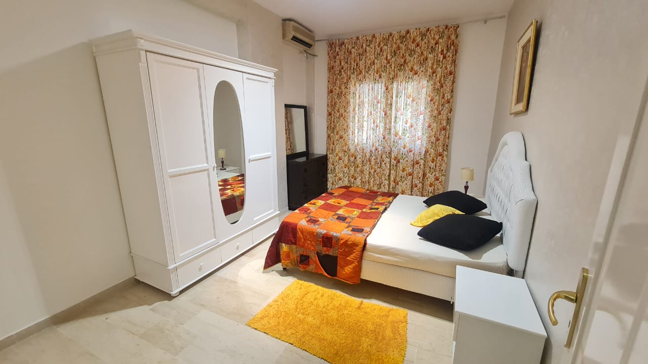 La Marsa El Aouina Location Appart. 3 pices Un s2 meubl  cit les palmeraies