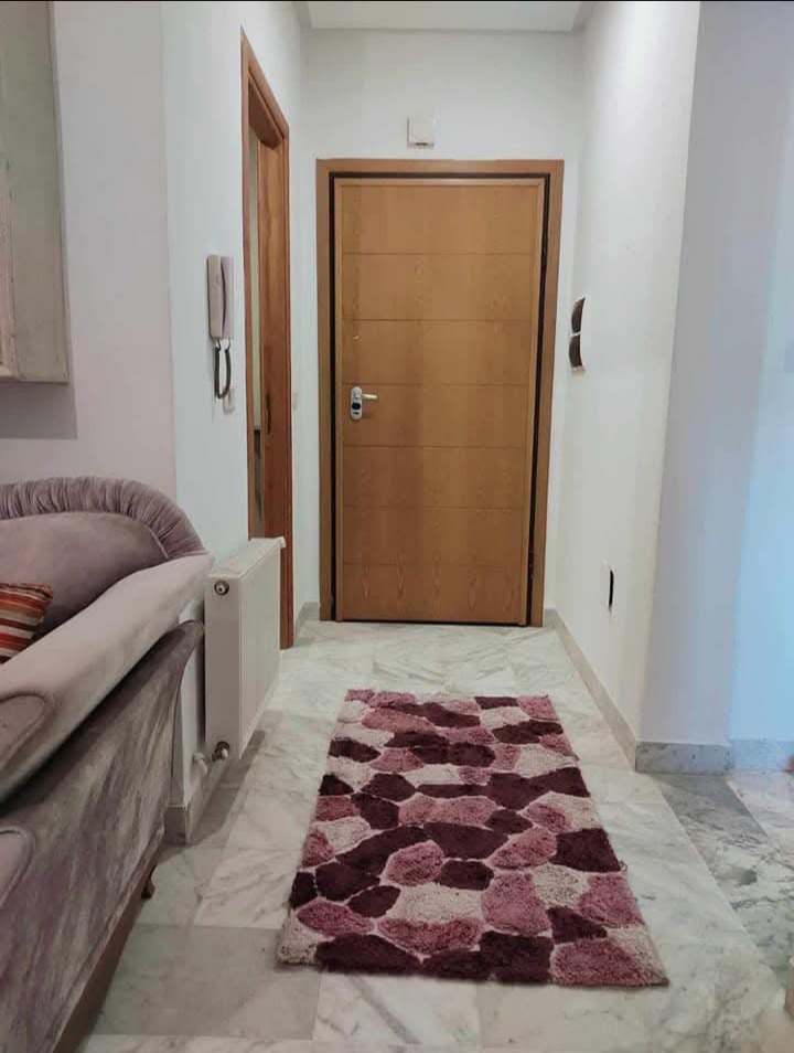 La Soukra&nbsp;La Soukra&nbsp;Location&nbsp;Appart. 2 pi�ces&nbsp;Bel s1 meubl� � soukra