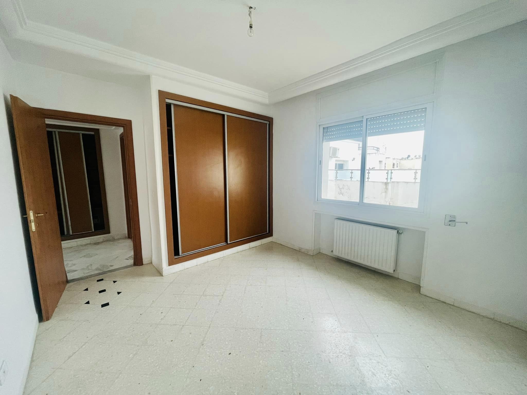 Ariana Ville&nbsp;Cite Ennasr 2&nbsp;Vente&nbsp;Appart. 3 pi�ces&nbsp;S2 a ennasr cot� clinique amilcar