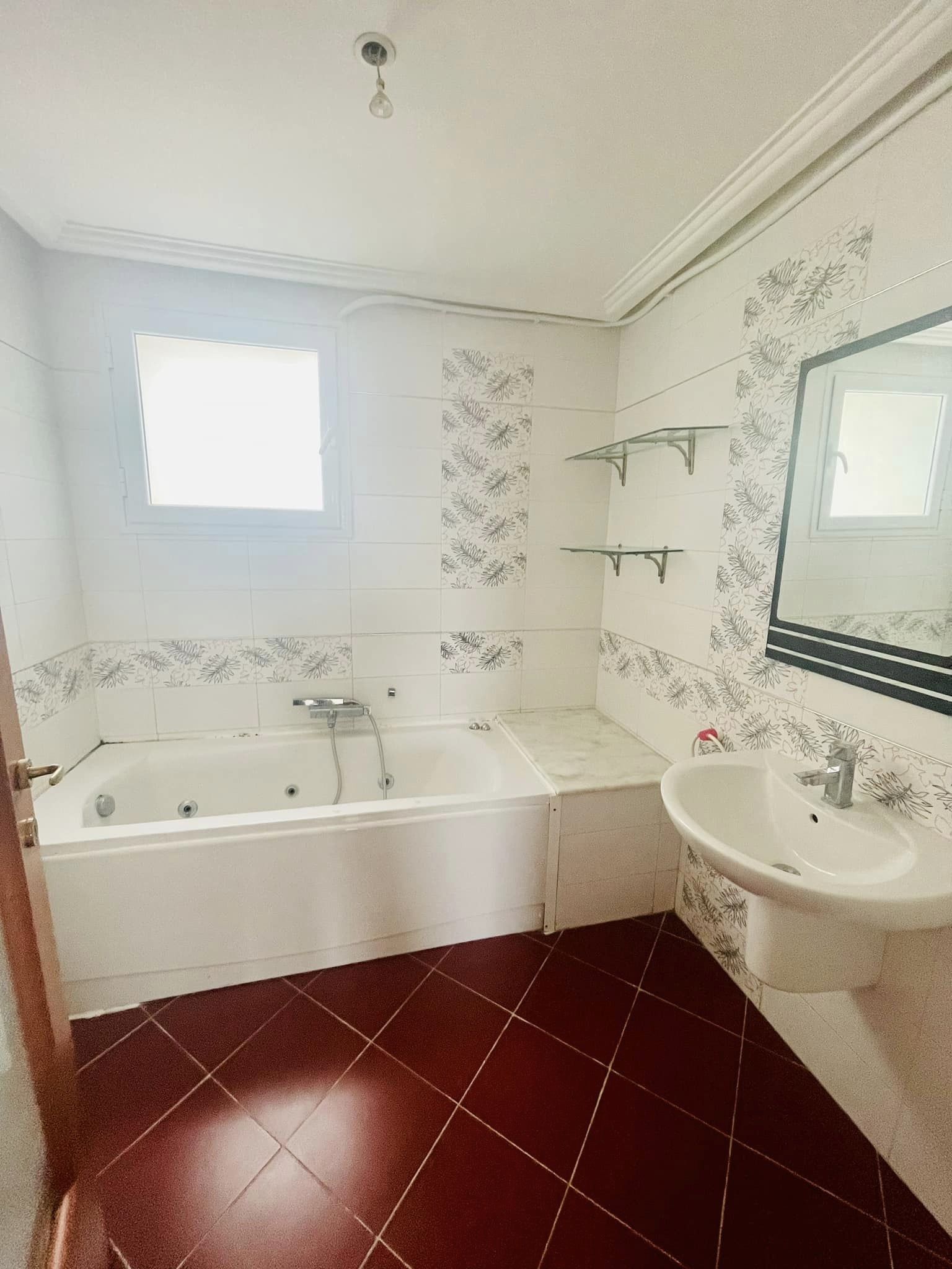 Ariana Ville&nbsp;Cite Ennasr 2&nbsp;Vente&nbsp;Appart. 3 pi�ces&nbsp;S2 a ennasr cot� clinique amilcar