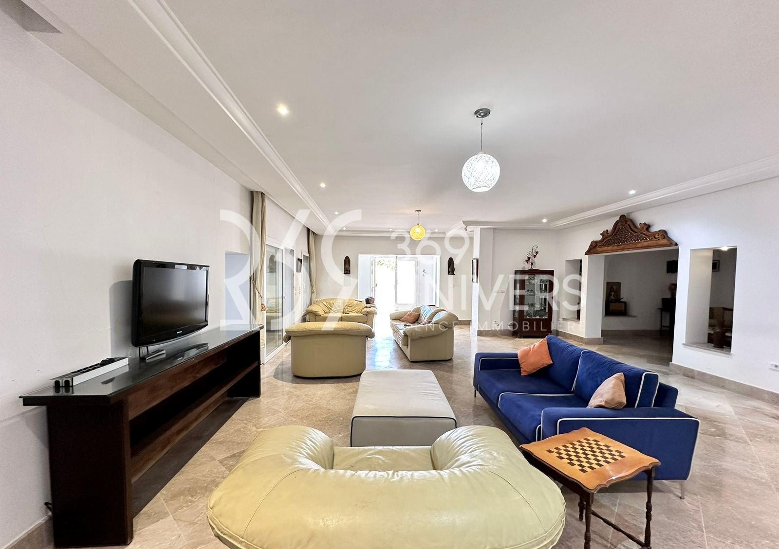 La Marsa&nbsp;Marsa Ennassim&nbsp;Location&nbsp;Appart. 3 pi�ces&nbsp;Rez de chauss�e avec piscine � la marsa ref ra067