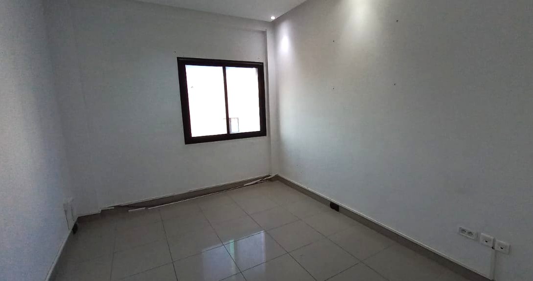 La Marsa&nbsp;Berge Du Lac&nbsp;Bureaux & Commerces&nbsp;Bureau&nbsp;Un bureau a5 de 160m2 au lac 2