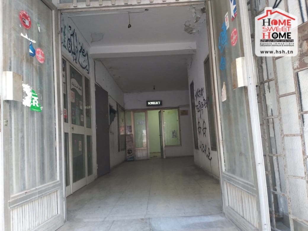 Bab Bhar&nbsp;Bab Bhar&nbsp;Bureaux & Commerces&nbsp;Surfaces&nbsp;Local z�lande au centre ville tunis