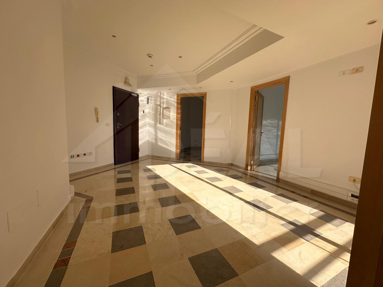 La Marsa Berge Du Lac Bureaux & Commerces Bureau Bureau 100m2 au lac1