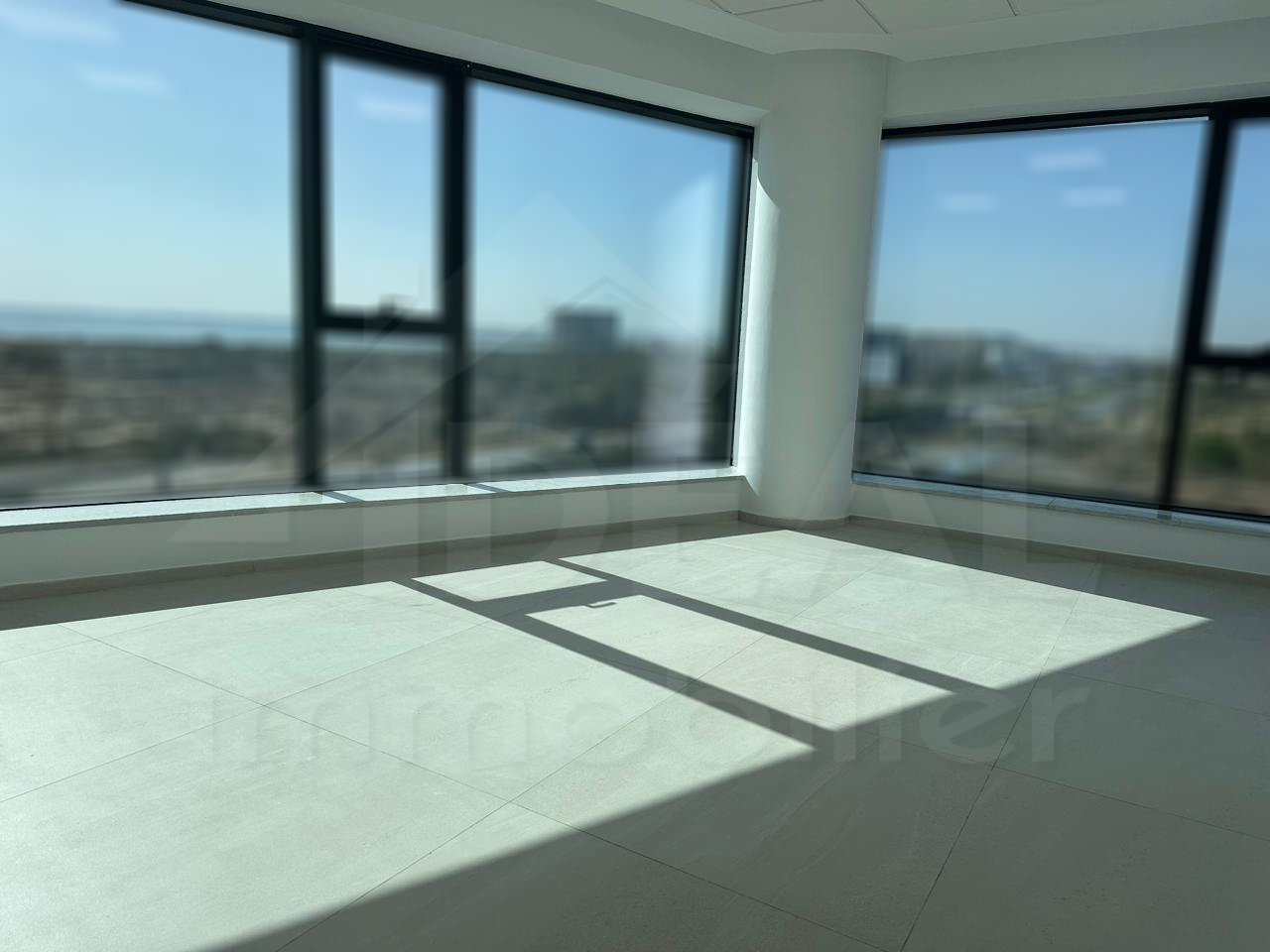 El Kram Le Kram Est Bureaux & Commerces Bureau Al bureau au lac3