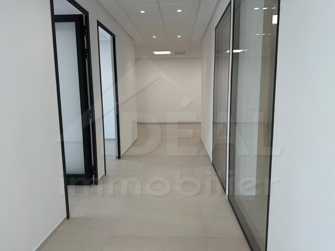 El Kram Le Kram Est Bureaux & Commerces Bureau Al bureau au lac3