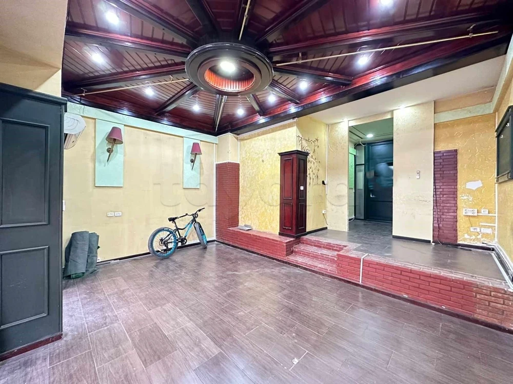 Location&nbsp;Surfaces