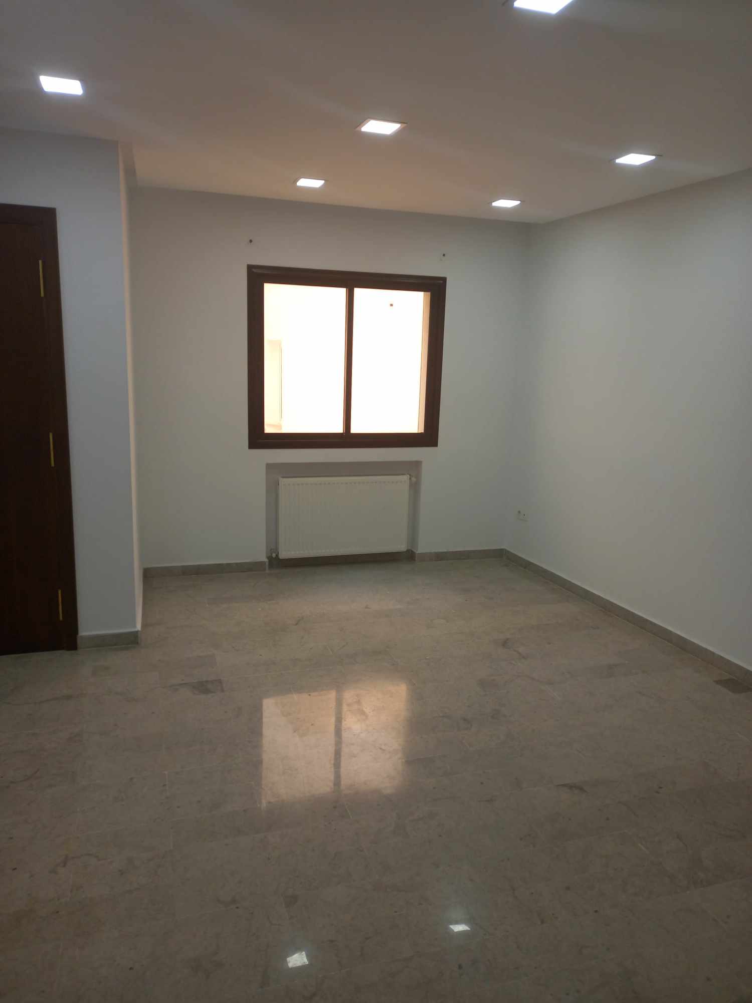 Ain Zaghouan Ain Zaghouan Location Appart. 2 pices Bureau s1  ain zaghouan
