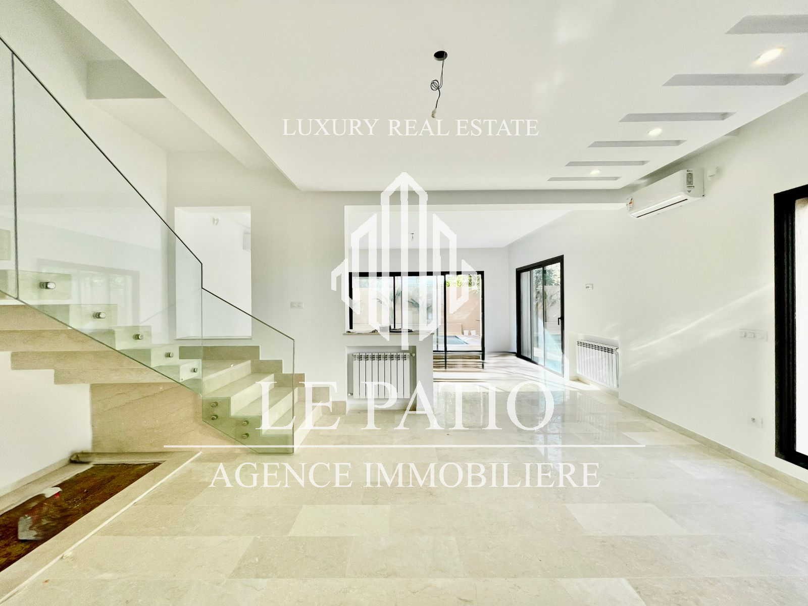 La Marsa&nbsp;Gammart&nbsp;Location&nbsp;Maisons&nbsp;Villa s4 gammarth for�t neuf jamais habit�