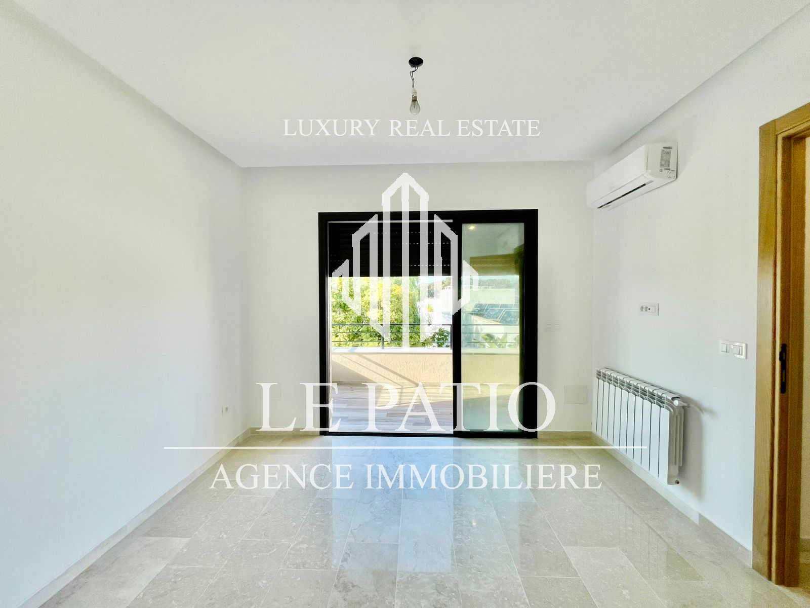 La Marsa&nbsp;Gammart&nbsp;Location&nbsp;Maisons&nbsp;Villa s4 gammarth for�t neuf jamais habit�