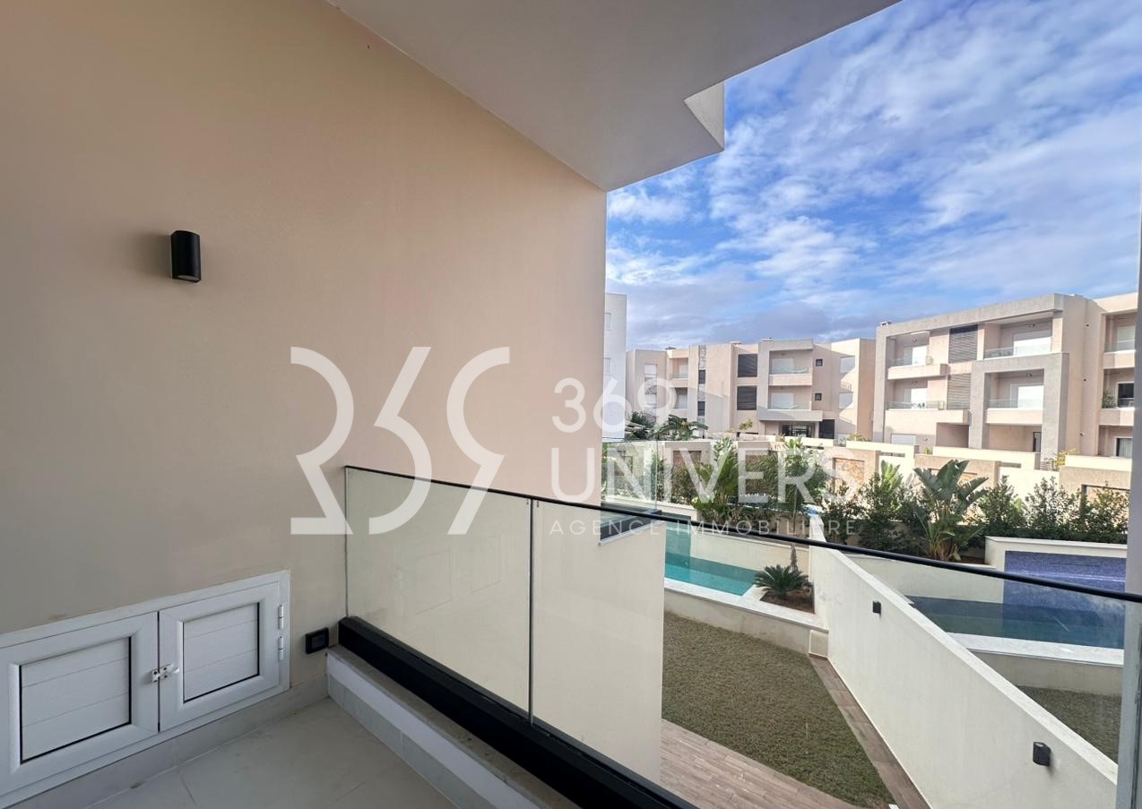 Ain Zaghouan&nbsp;Jardins de Carthage&nbsp;Vente&nbsp;Duplex&nbsp;Triplex avec piscine au jardins de carthage