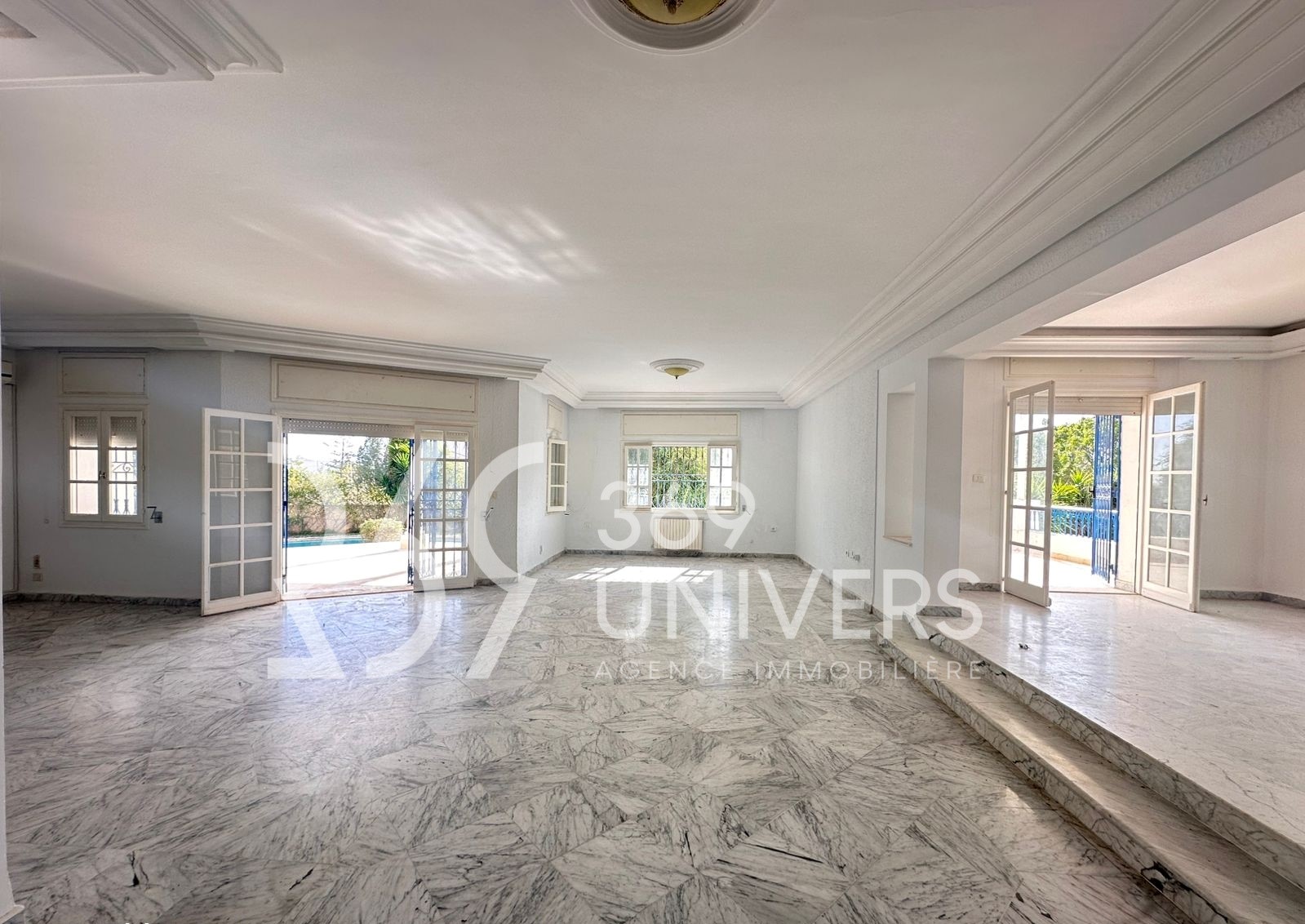 La Marsa&nbsp;Gammart&nbsp;Location&nbsp;Maisons&nbsp;Villa avec vue d�gag�e � gammarth ref rh141