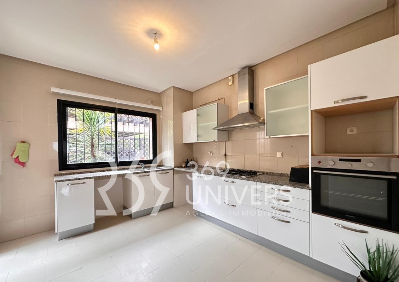 La Marsa&nbsp;Gammart&nbsp;Location&nbsp;Maisons&nbsp;Villa plain pied avec piscine � gammarth rh139