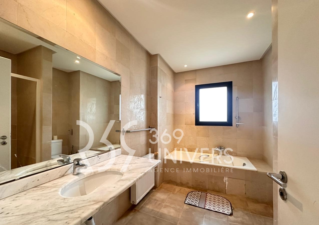 La Marsa&nbsp;Gammart&nbsp;Location&nbsp;Maisons&nbsp;Villa plain pied avec piscine � gammarth rh139