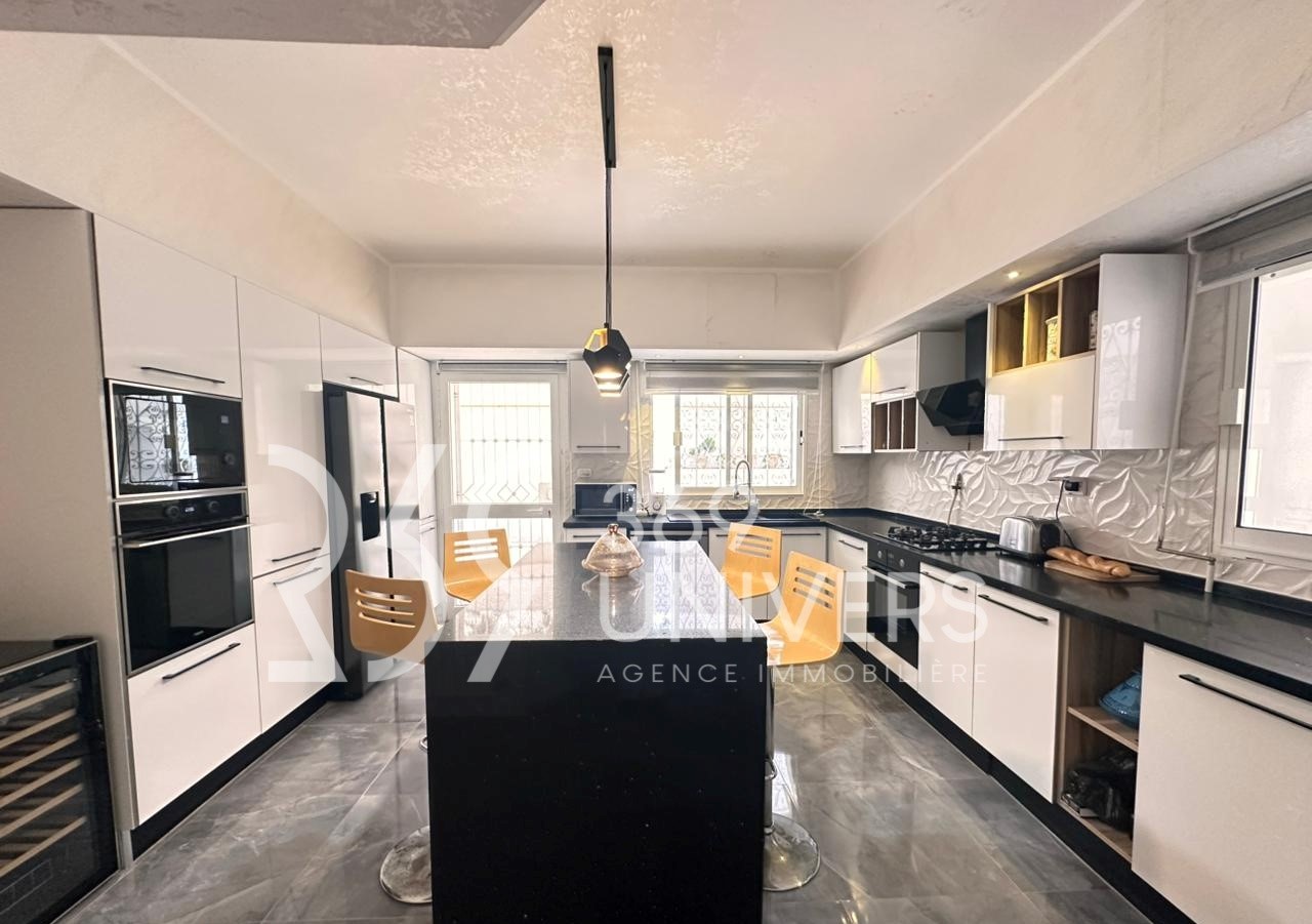 La Marsa Gammart Location Maisons Villa avec vue dgage  gammarth ref rh142