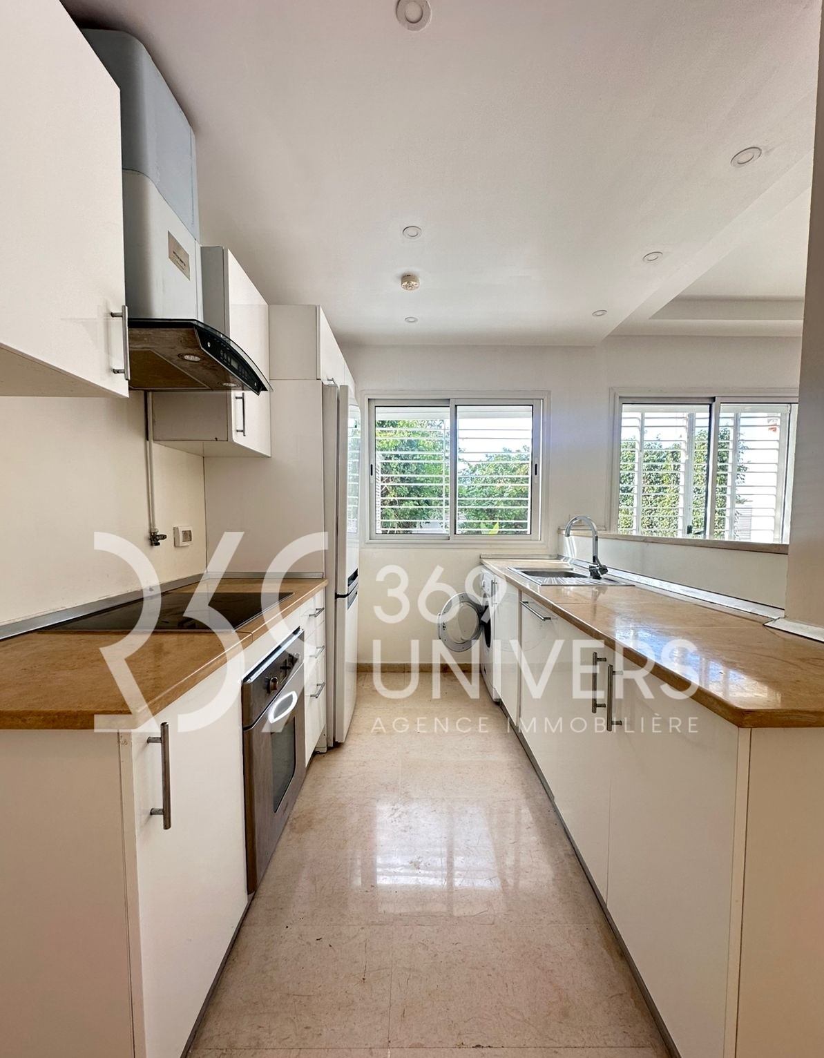 La Marsa&nbsp;Gammart&nbsp;Location&nbsp;Appart. 3 pi�ces&nbsp;Appartement avec terrasse � la marsa ref ra036