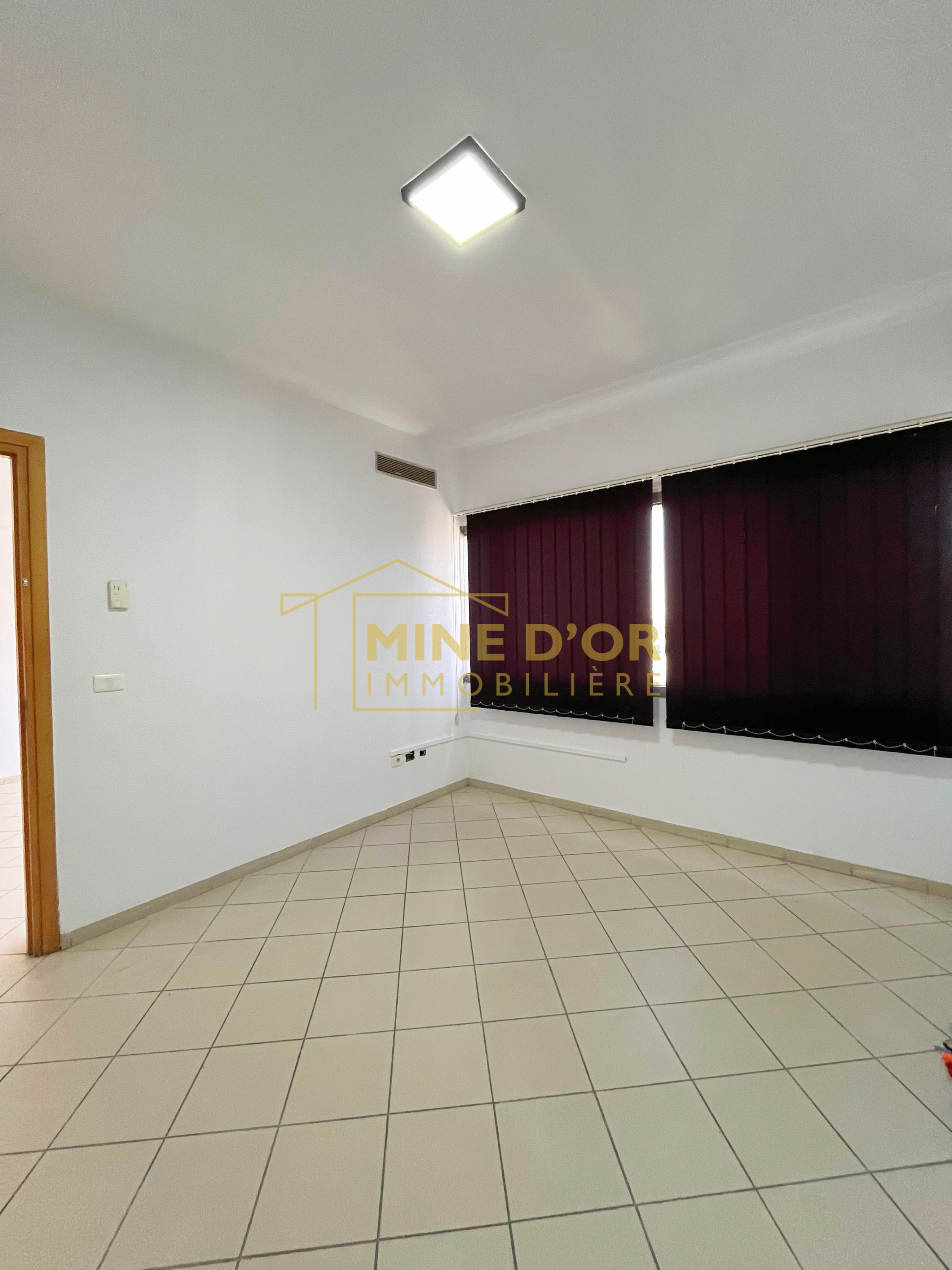 Bab Bhar Montplaisir Bureaux & Commerces Bureau Beau bureau h3  monplaisir