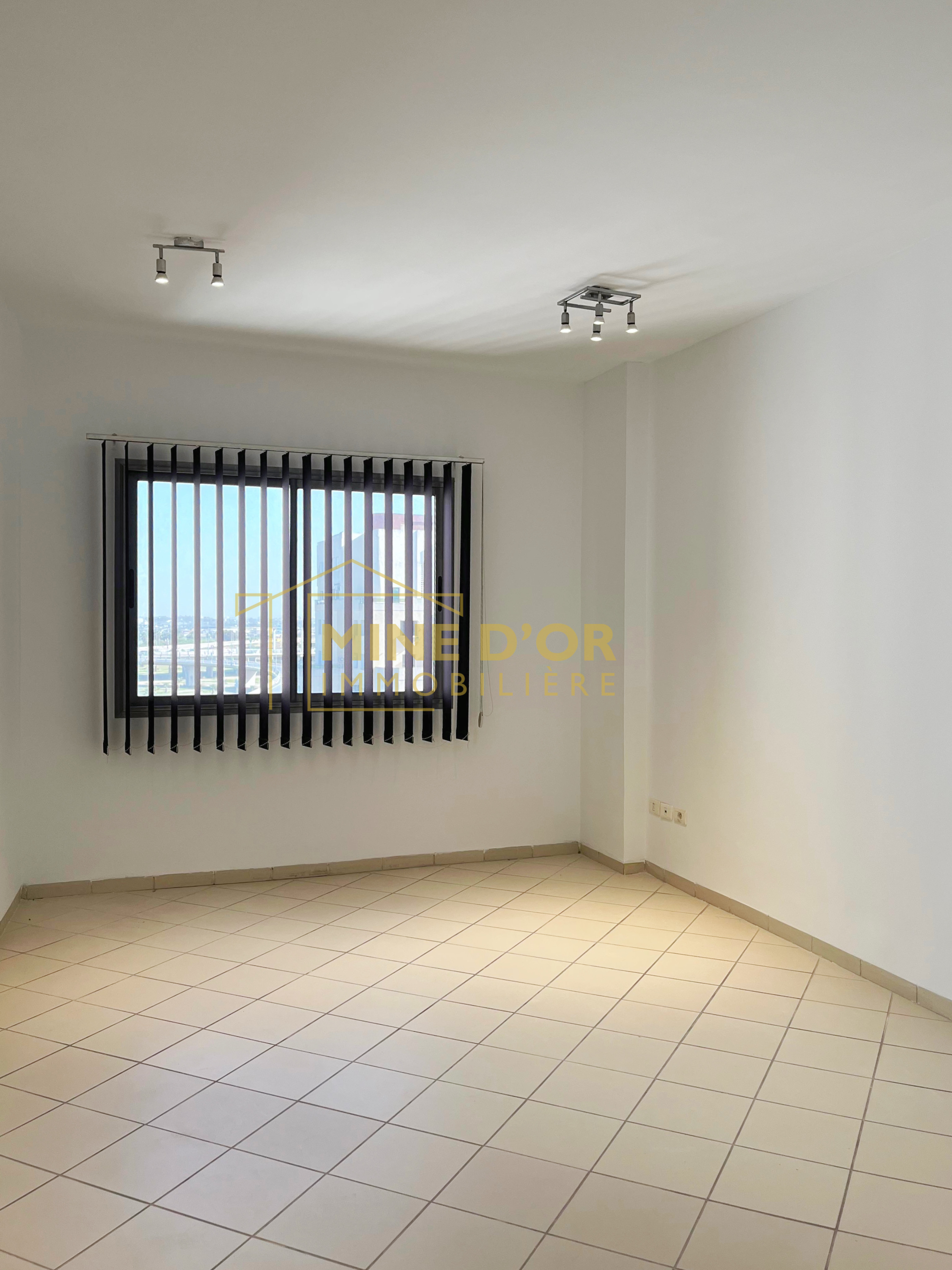 Bureaux & Commerces Bureau
