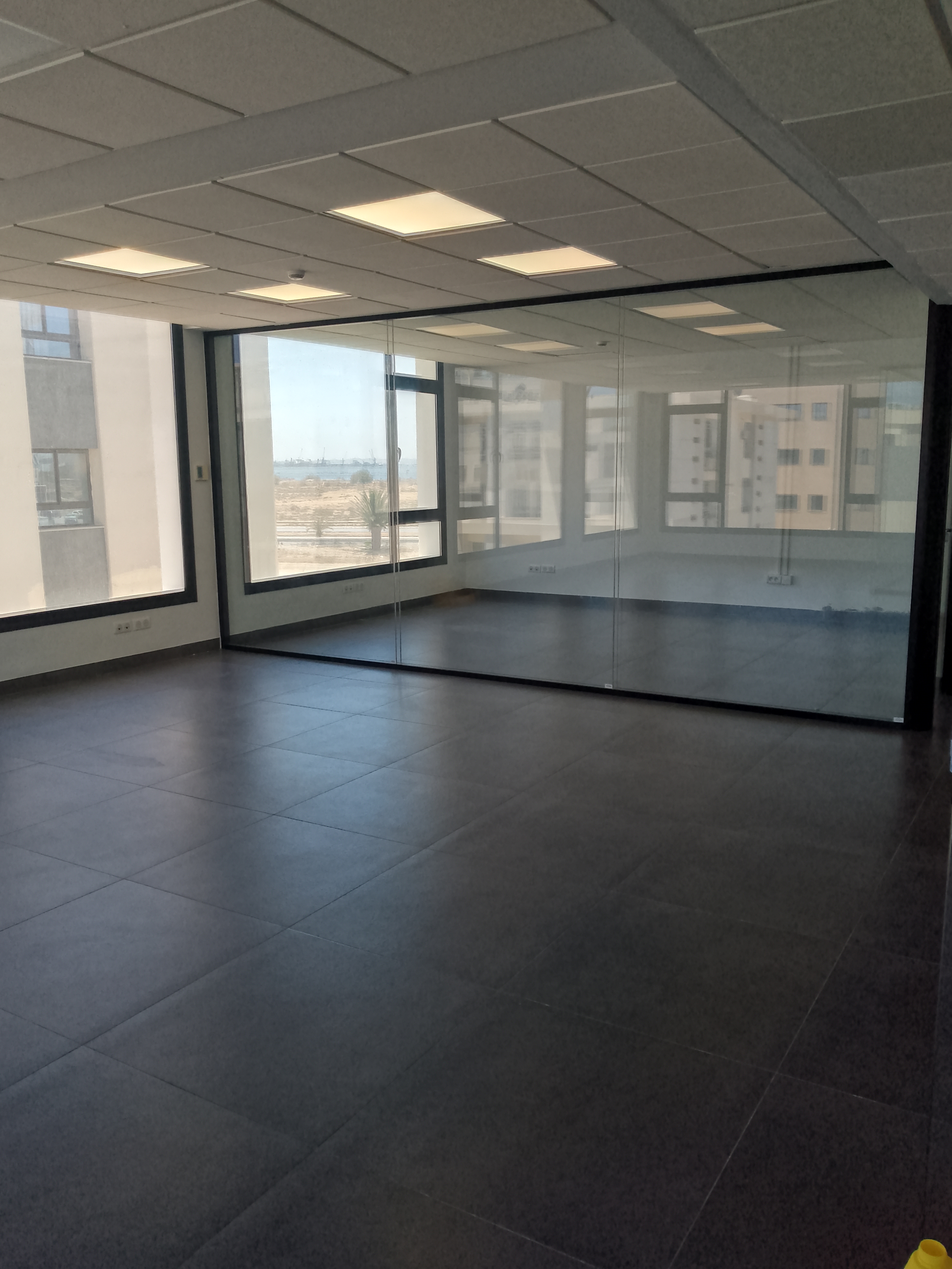 Bureaux & Commerces Bureau