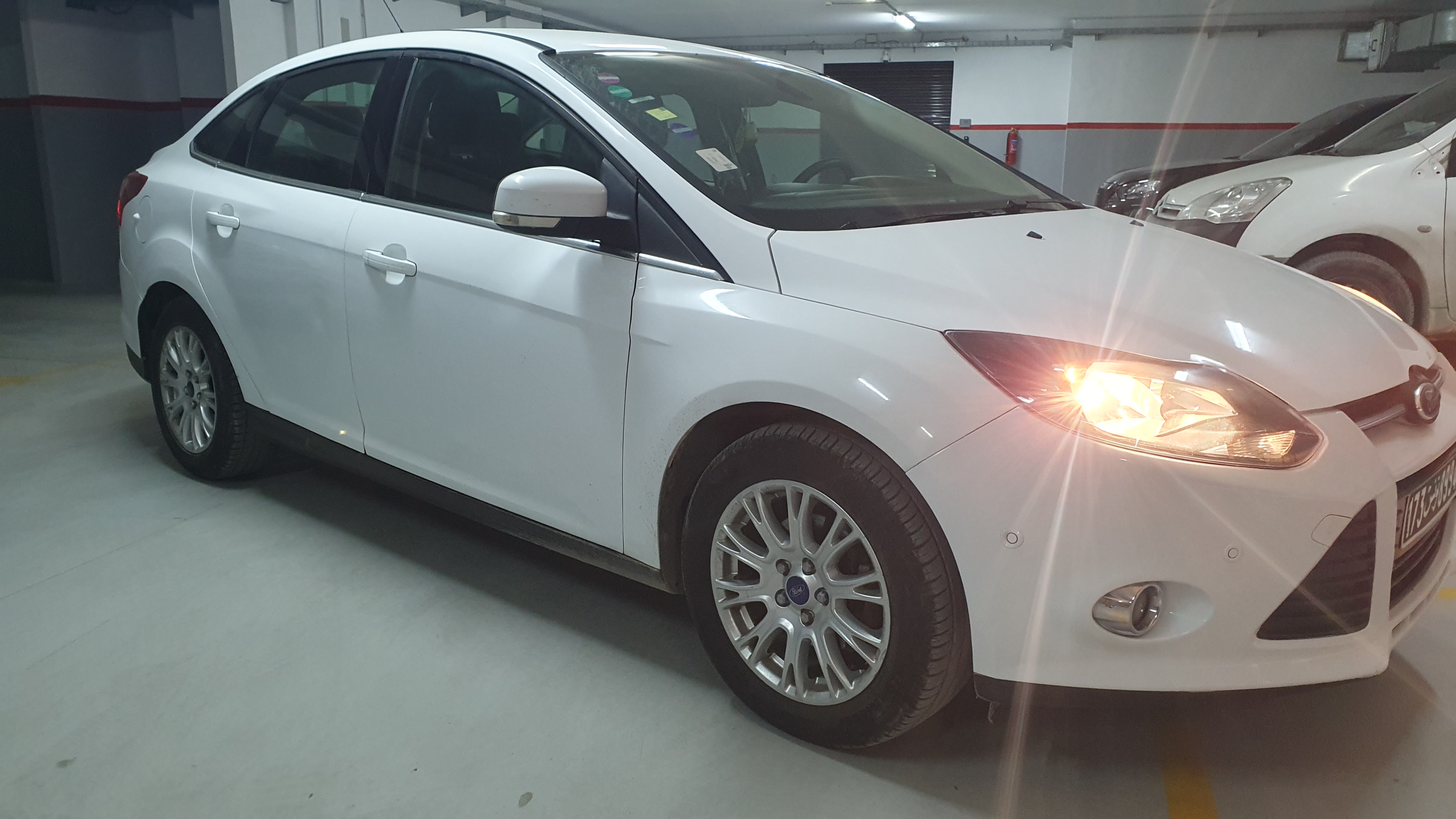 El Kram Le Kram Ford Focus Ford focus titanium full option