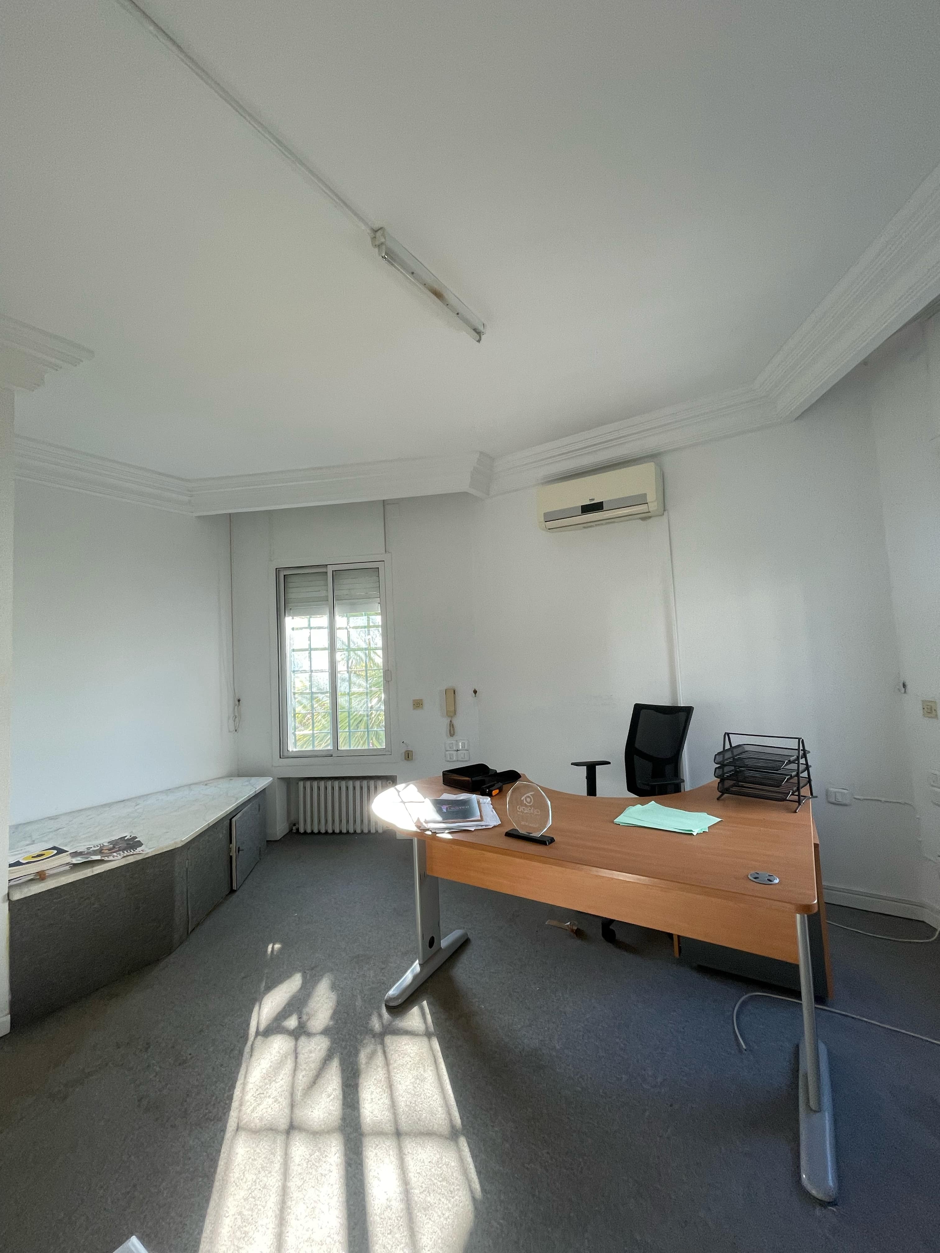 Bureaux & Commerces Bureau