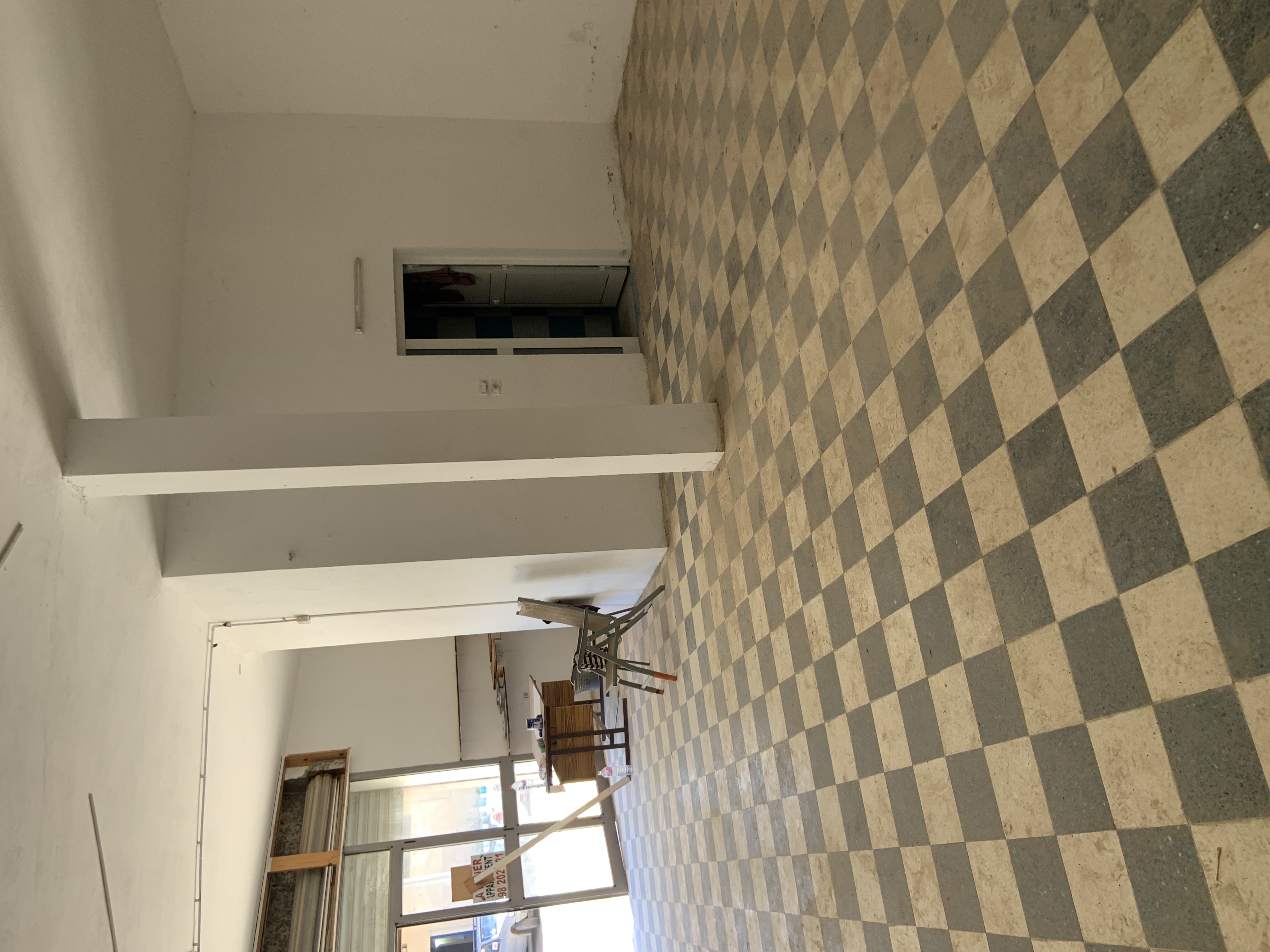 Korba Korba Hached Location Surfaces 3 locaux commercial bien amnag
