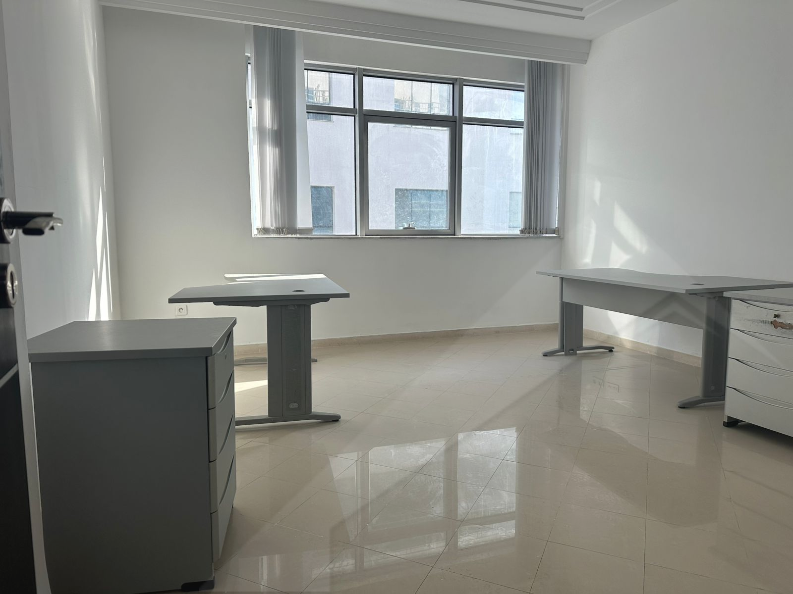 Bureaux & Commerces Bureau