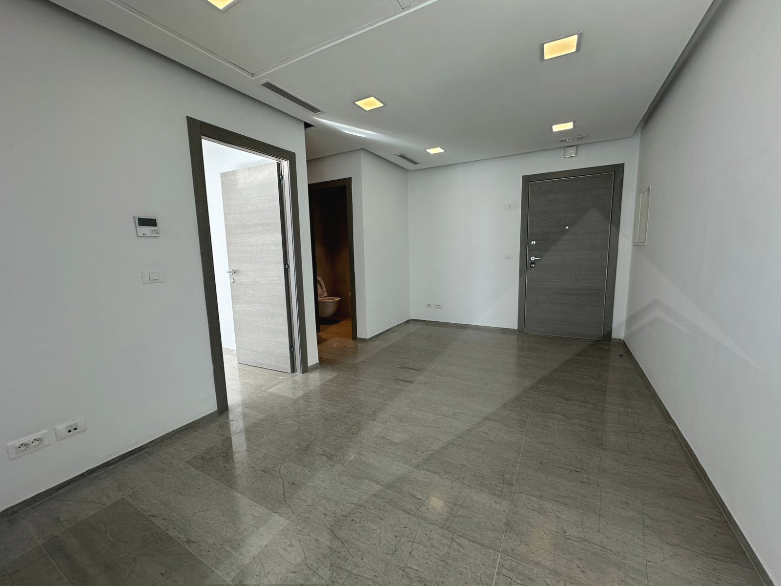 La Marsa Berge Du Lac Bureaux & Commerces Bureau Al bureau 94m2 lac2