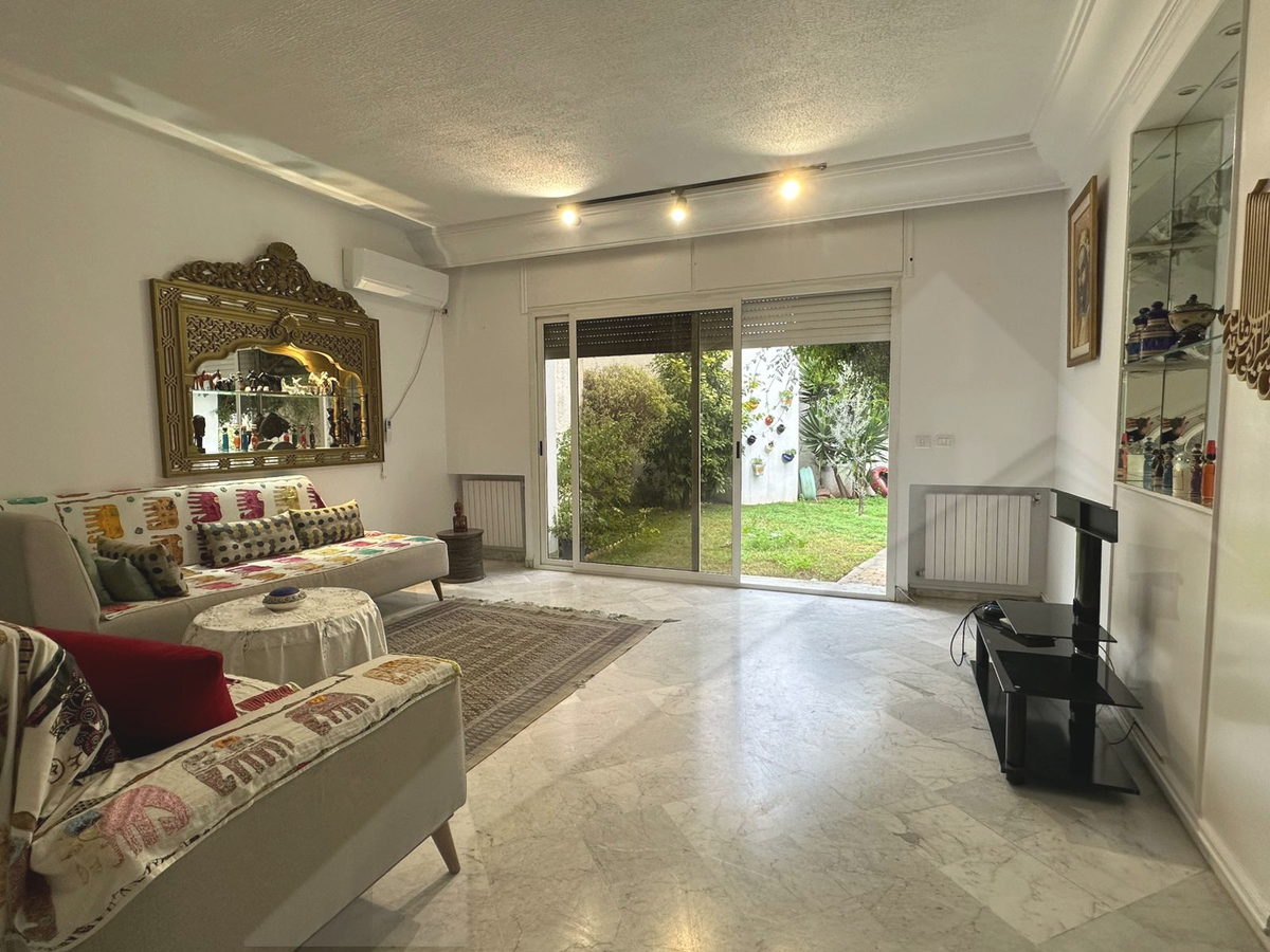 La Marsa&nbsp;Marsa Safsaf&nbsp;Vente&nbsp;Maisons&nbsp;Av villa avec appartement � la marsa