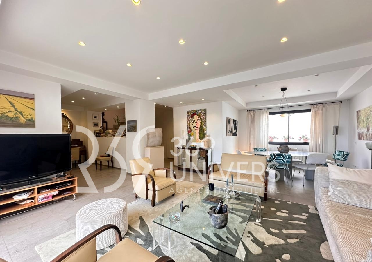 La Marsa&nbsp;Gammart&nbsp;Location&nbsp;Maisons&nbsp;Villa avec vue d�gag�e � gammarth ref rh148
