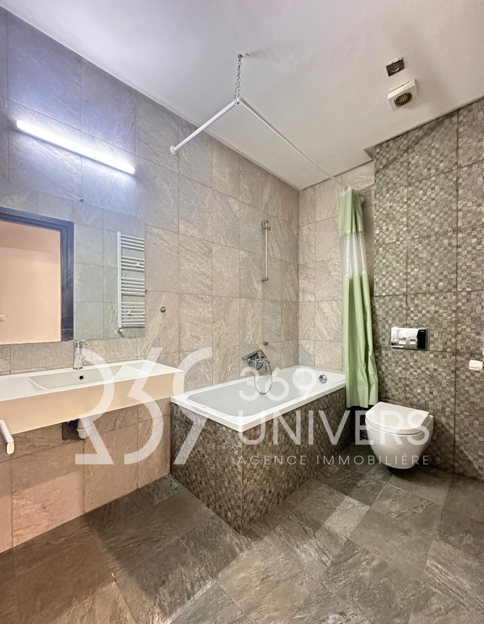 La Marsa&nbsp;Cite Du Stade&nbsp;Location&nbsp;Appart. 3 pi�ces&nbsp;Appartement avec terrasse � la marsa ref ra126