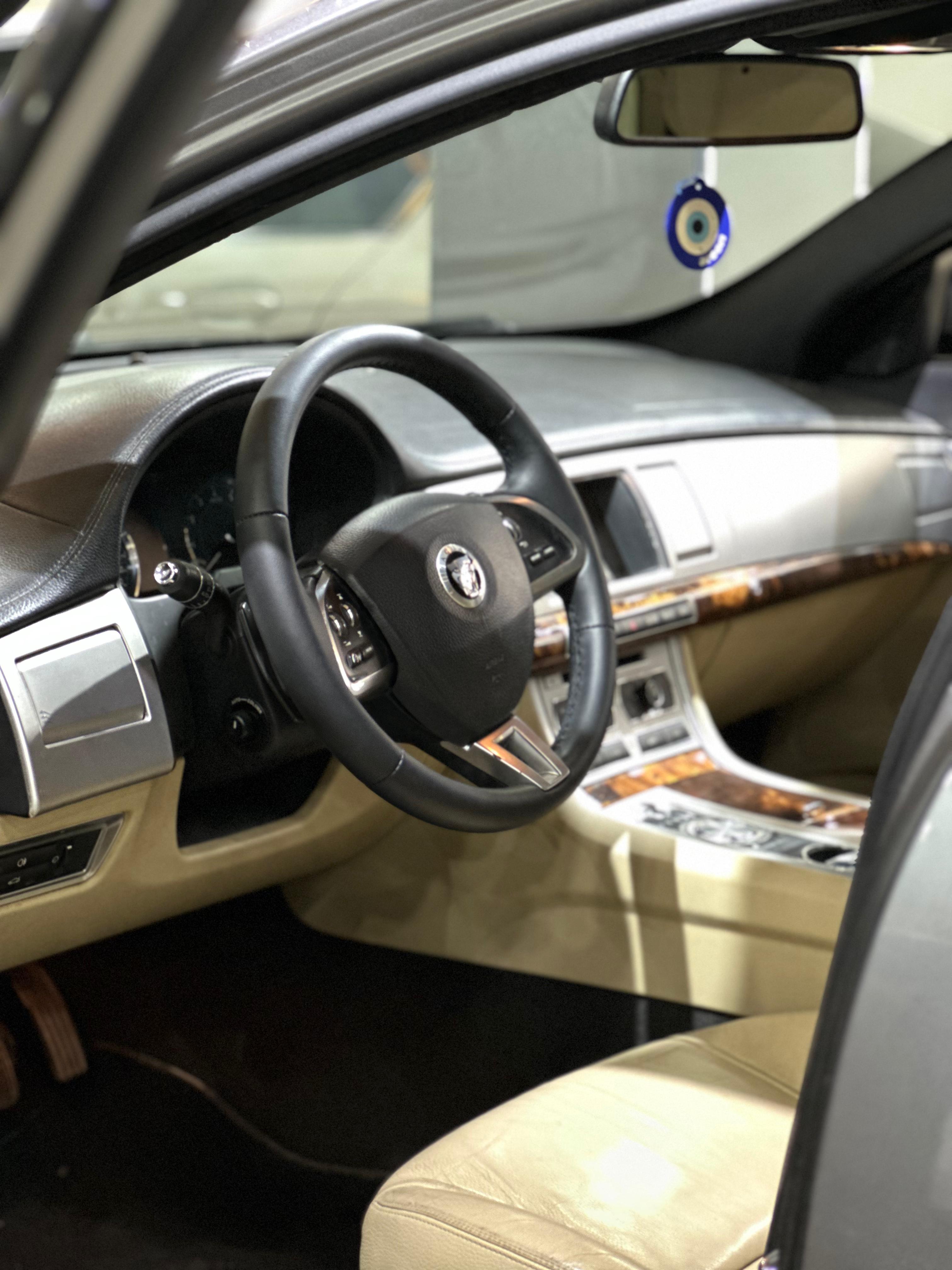 Oued Ellil Oued Ellil Jaguar XF Jaguar xf tout options