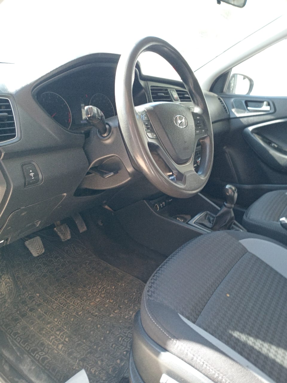 Oued Ellil Oued Ellil Hyundai Autre Modle Hyundai i20
