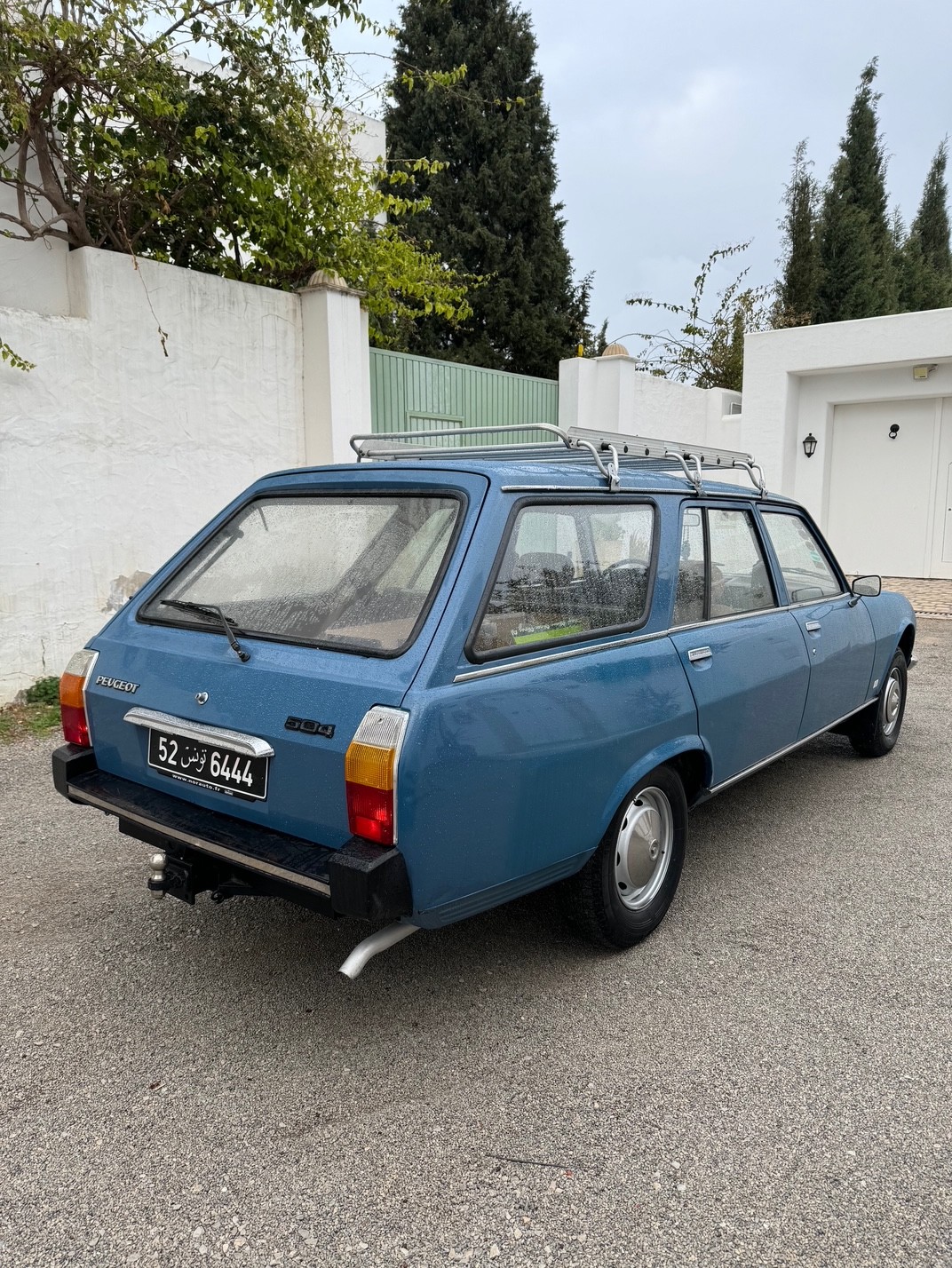 Hammamet Hammamet Peugeot 504 Peugeot 504 break 1981 diesel 65cv