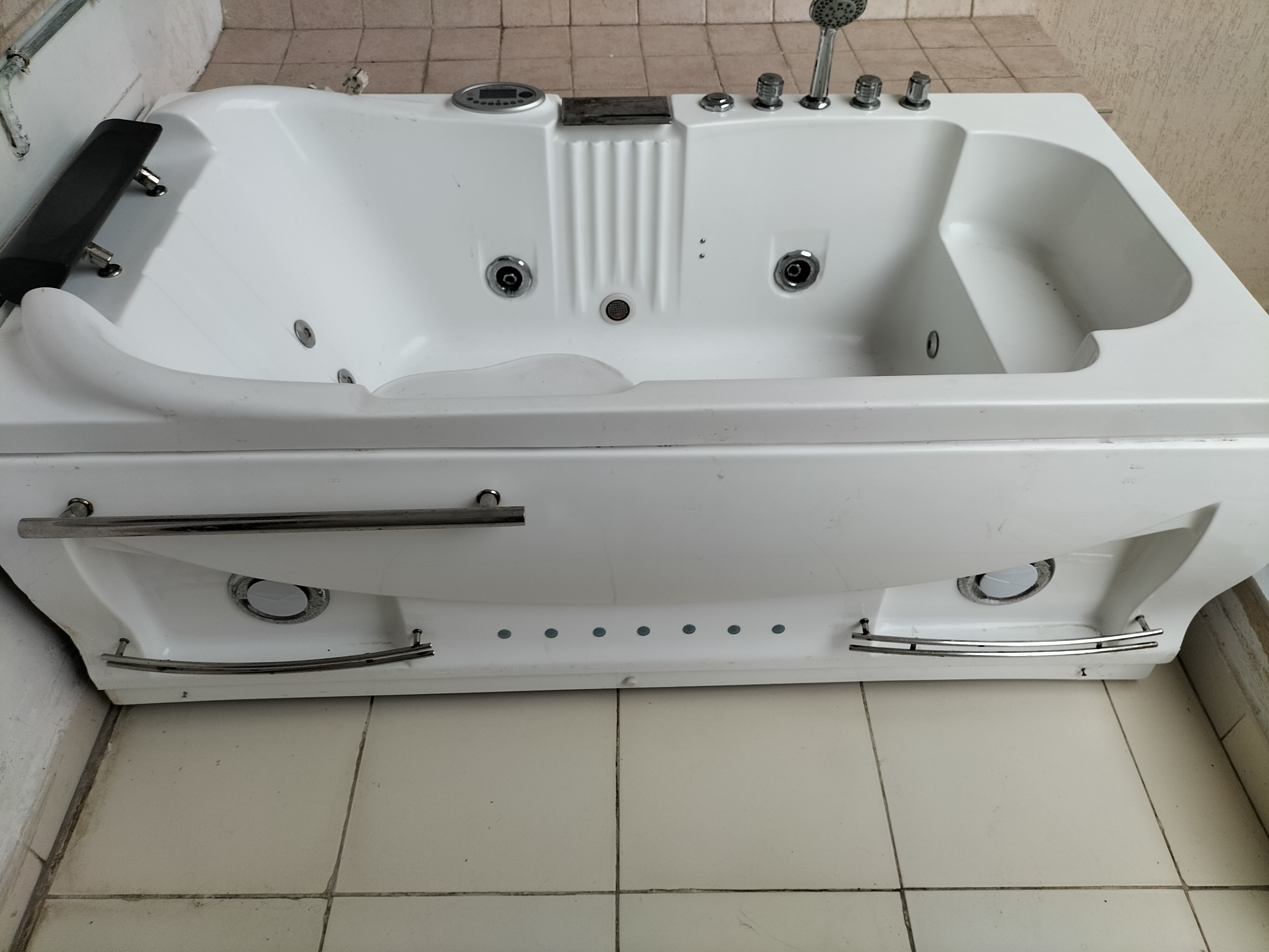 Le Bardo Le Bardo Autre Autre Baignoire jaccuzi