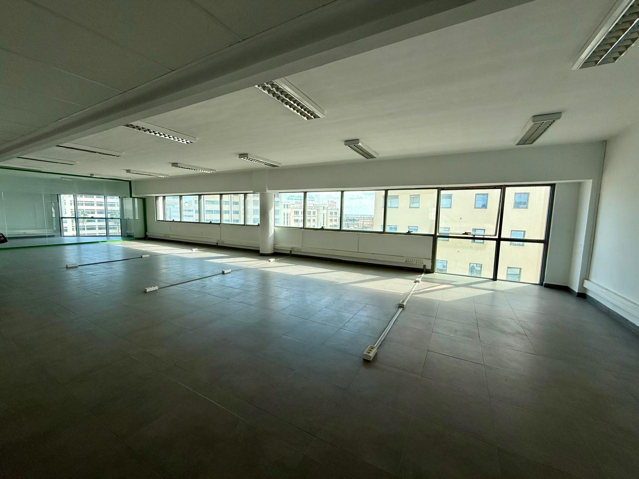 Bureaux & Commerces Surfaces