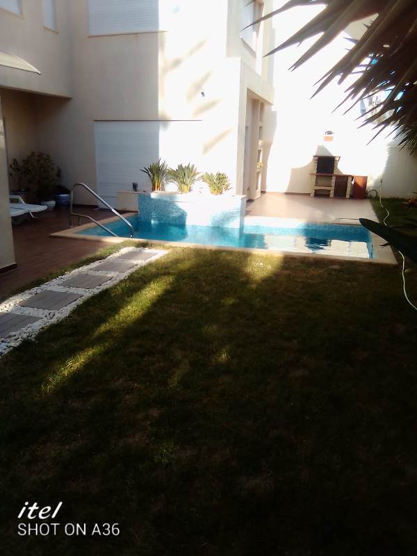 Hammamet Hammamet Location vacances Appart. 5 pices+ Villa almaz rf l1626
