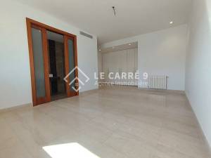 La Marsa Berge Du Lac Location Appart. 1 pice Un penthouse avec piscine au lac 2