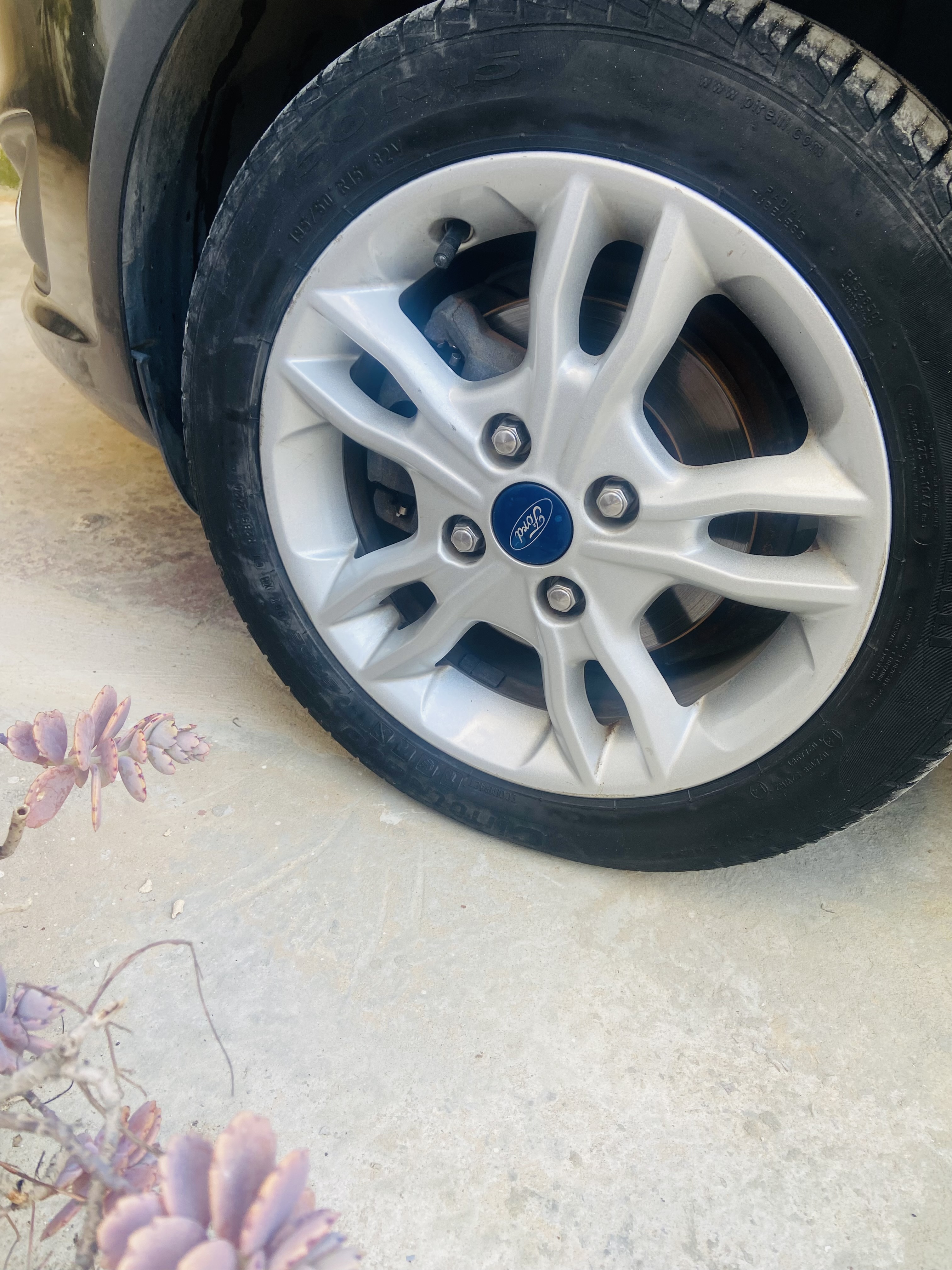 El Menzah Cite El Mahrajene Ford Fiesta Fiesta titanium
