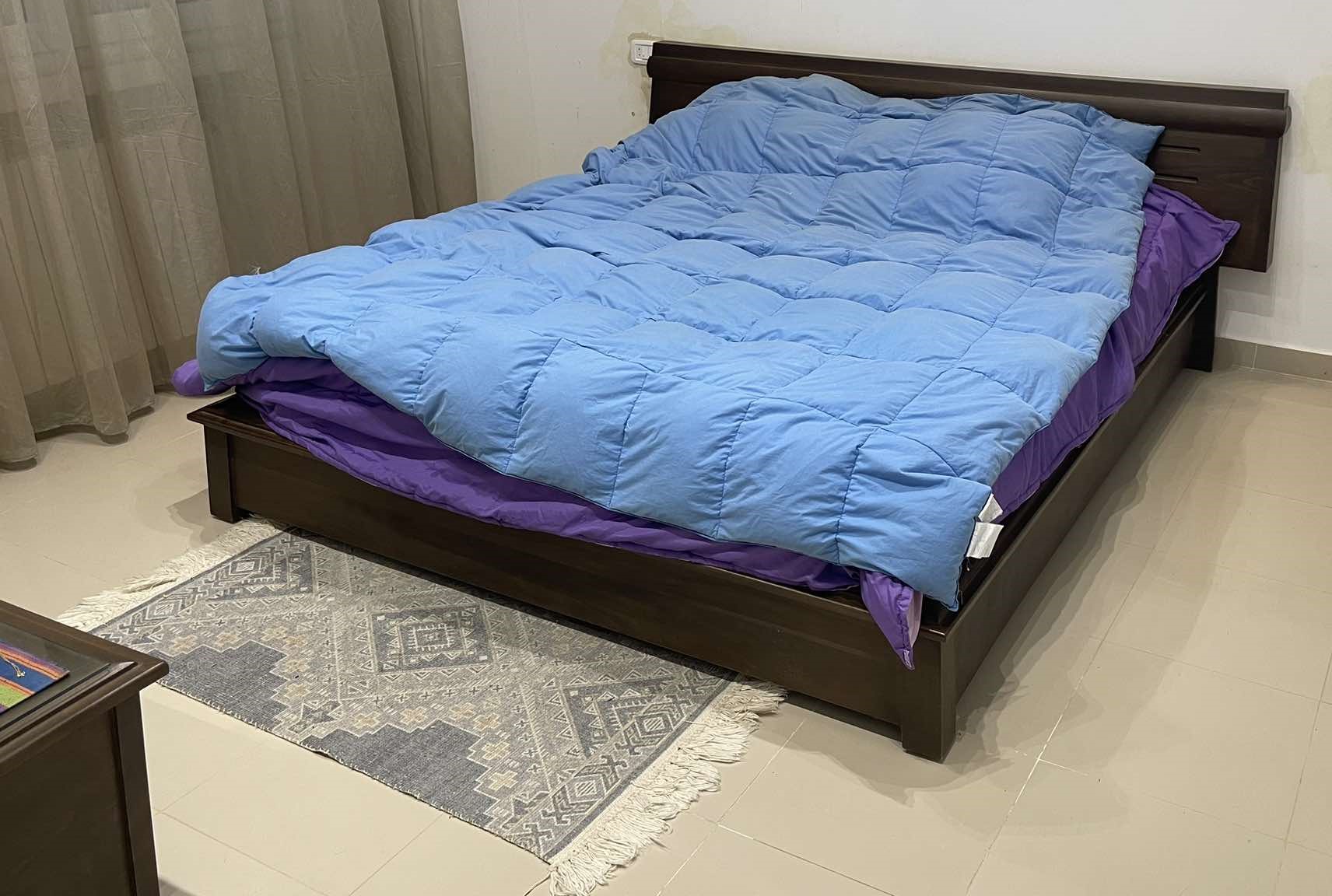 Mahdia Mahdia Chambres  coucher Lits Lit 2 place avec coiffeuse 2 tiroirs